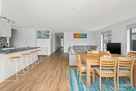 Property photo of 3 Sandpiper Circuit Cowes VIC 3922