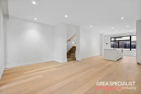 24 Jasmine Cct, Glen Waverley, VIC 3150