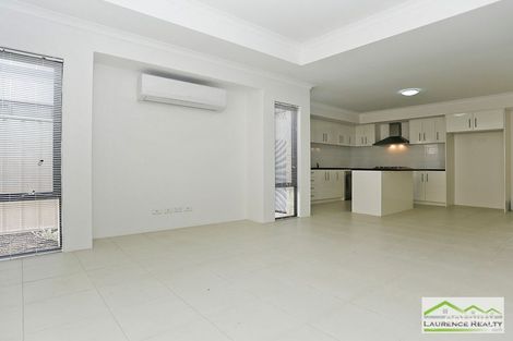 Property photo of 13/2 Fowey Loop Mindarie WA 6030