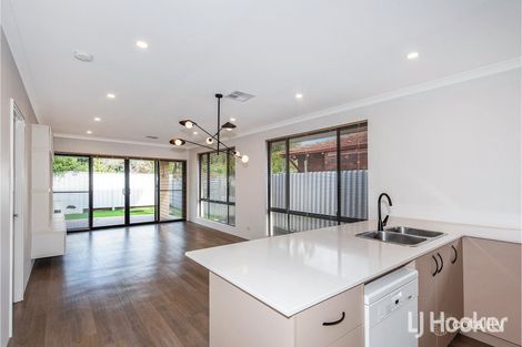 Property photo of 66 Salix Way Forrestfield WA 6058