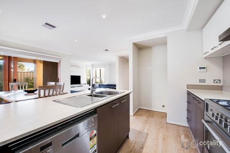 Property photo of 17 Peppertree Parade Craigieburn VIC 3064