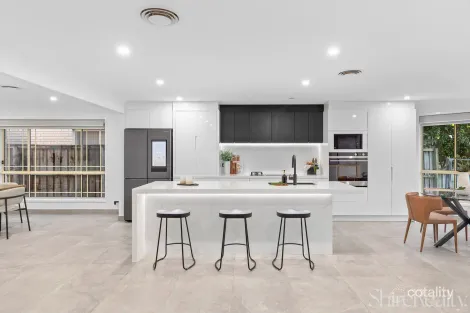 Property photo of 6 Bordeaux Crescent Castle Hill NSW 2154