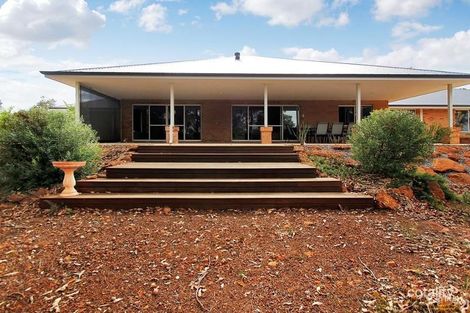 Property photo of 7 Vellender Road Bedfordale WA 6112