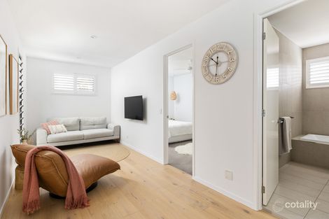 8b Bevis St, Bulimba, QLD 4171