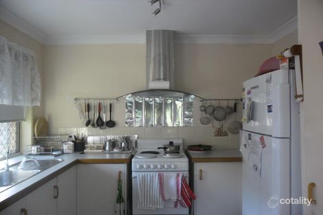 Property photo of 27 Noosa Court Hillcrest QLD 4118