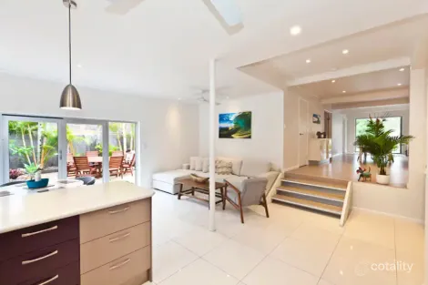 15 Bunyip St, Burleigh Heads, QLD 4220