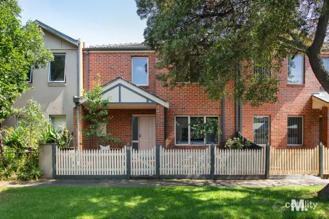 Property photo of 16 Park Drive Maribyrnong VIC 3032