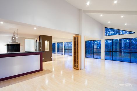 1 Sylvaterre Ct, Samford Valley, QLD 4520