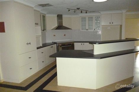 Property photo of 2 Cudgegong Place Dubbo NSW 2830