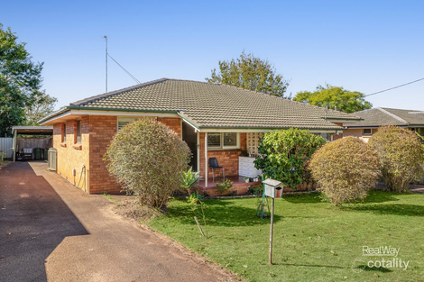 13 Flinders St, Centenary Heights, QLD 4350
