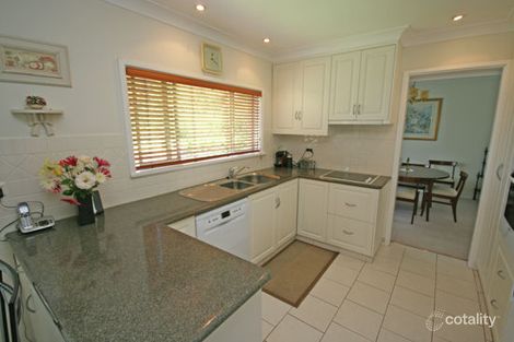 Property photo of 13 Minnamurra Crescent Hillvue NSW 2340