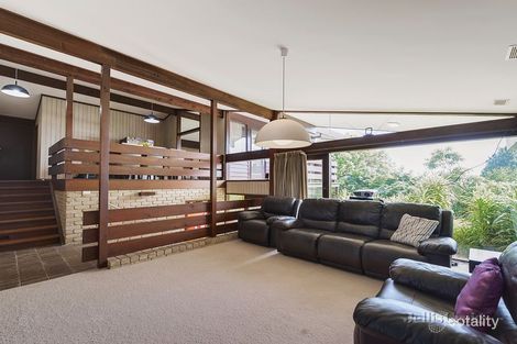 Property photo of 10 Caithness Crescent Glen Waverley VIC 3150