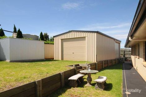 Property photo of 7 Kingfisher Drive Highfields QLD 4352