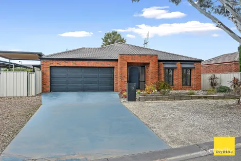 13 MANNA GUM DR, EPSOM, VIC 3551