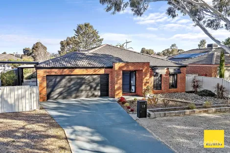 Property photo of 13 Manna Gum Drive Epsom VIC 3551