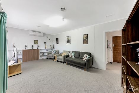 Property photo of 11 Bamburgh Street Jacana VIC 3047