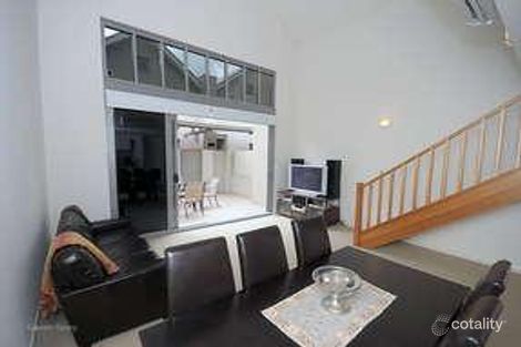 3/5 Silas St, East Fremantle, WA 6158