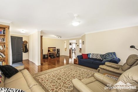 Property photo of 17 Birrabang Avenue Summerland Point NSW 2259