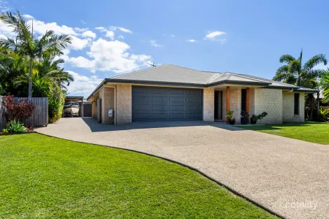 44 Gibsons Rd, Burnett Heads, QLD 4670