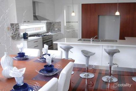 Property photo of 17 Mallett Grove Lyndhurst VIC 3975