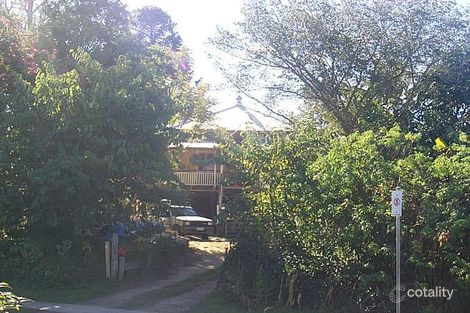 18 Bray Rd, Mooloolah Valley, QLD 4553