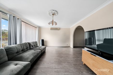 Property photo of 31 Biloolo Road Green Valley NSW 2168