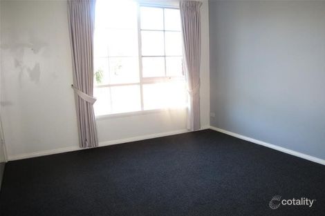 Property photo of 42 Wellington Park Drive Warranwood VIC 3134