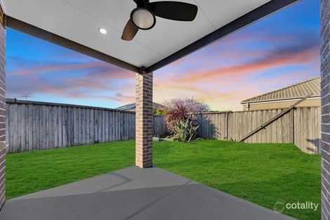 Property photo of 29 St Martins Boulevard Truganina VIC 3029