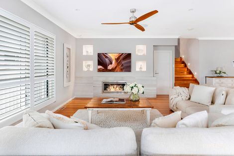 40 Little Lake Cres, Warilla, NSW 2528