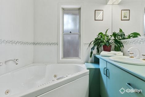 Property photo of 77 Olive Grove Boronia VIC 3155