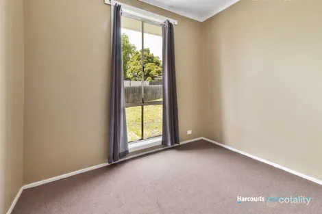 Property photo of 23 Leeander Crescent Ravenswood TAS 7250