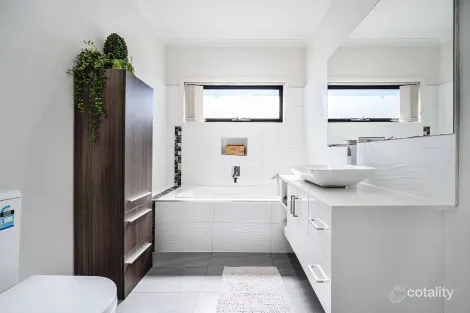 Property photo of 8 Corfu Road Greenvale VIC 3059