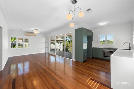 39 Hepworth St, Chapel Hill, QLD 4069