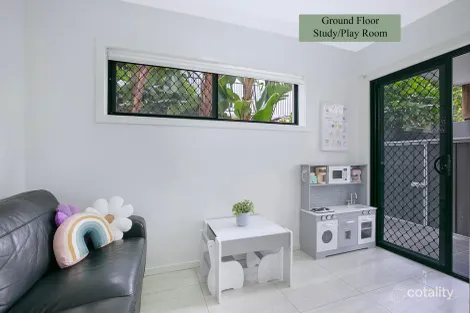 Property photo of 18/819 Creek Road Carindale QLD 4152