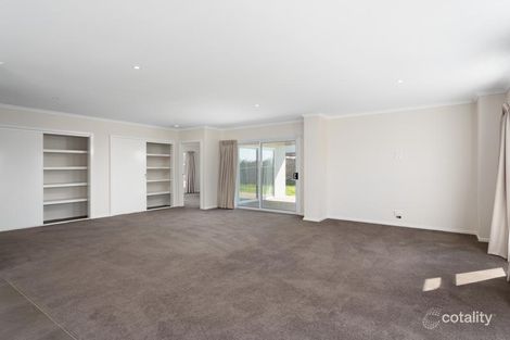 Property photo of 26 Castle Combe Circuit Cowes VIC 3922