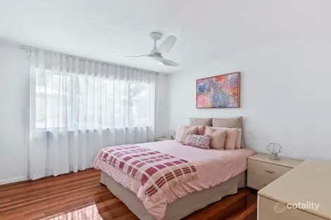 Property photo of 1 Harvard Street Kenmore QLD 4069