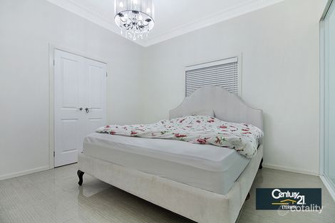 Property photo of 16 Mimosa Avenue Toongabbie NSW 2146