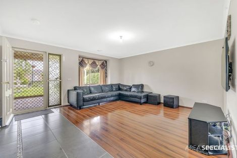 Property photo of 42 Taplan Crescent Cranbourne West VIC 3977