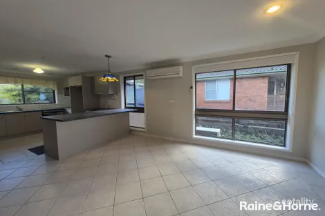Property photo of 7 Alverstoke Close Bomaderry NSW 2541