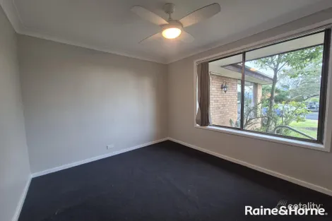 Property photo of 7 Alverstoke Close Bomaderry NSW 2541