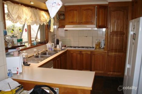 Property photo of 19 Phelan Drive Cranbourne North VIC 3977
