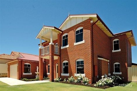 32 Dalecross Ave, Madeley, WA 6065