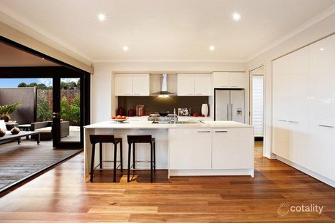 Property photo of 7 Percheron Way Clyde North VIC 3978