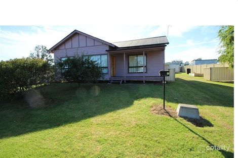 Property photo of 99 Scott Street Tenterfield NSW 2372