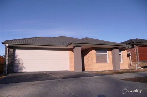 Property photo of 12 Wailes Drive Doreen VIC 3754