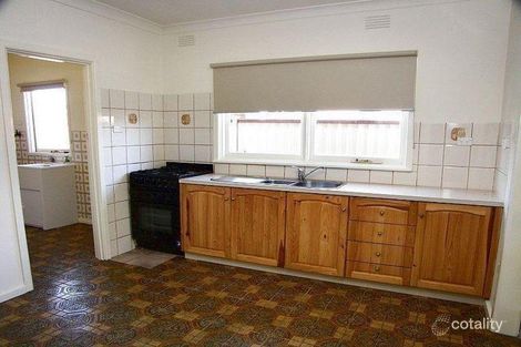 Property photo of 24 Lima Street St Albans VIC 3021