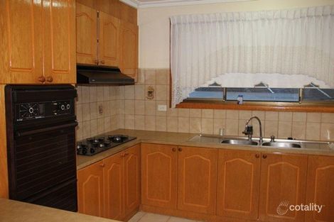 Property photo of 28 Padstum Avenue Lalor VIC 3075