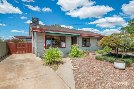 27 Green St, California Gully, VIC 3556