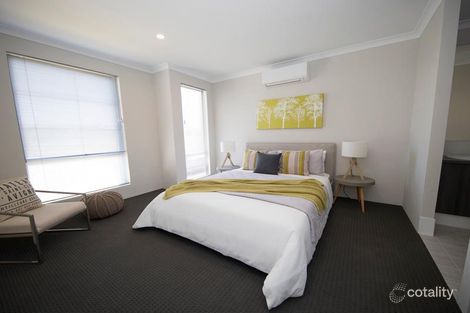 Property photo of 29 Ginger Loop Treeby WA 6164