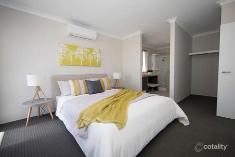 Property photo of 29 Ginger Loop Treeby WA 6164